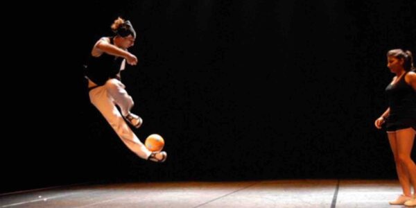 Football-Entertainment-Freestyle-Dancers