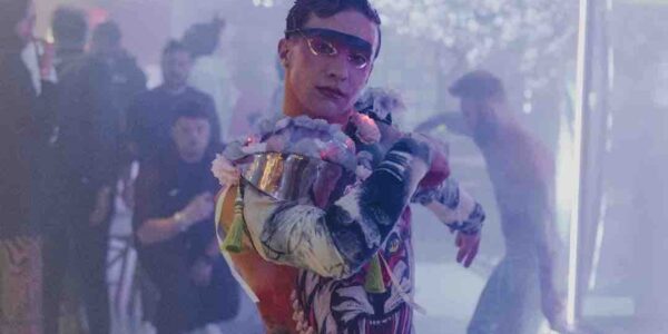 Futuristic-Tokyo-Party-Entertainment