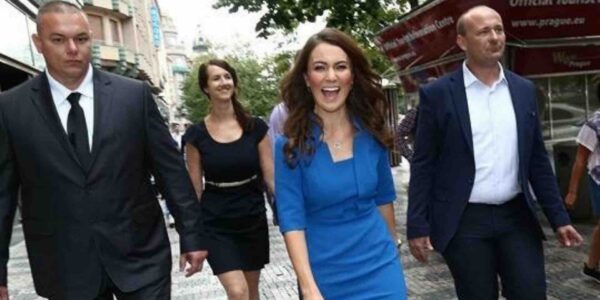 Kate-Middleton-Lookalike