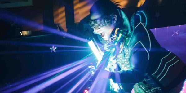 Laser-Musician-With-LED-Glasses