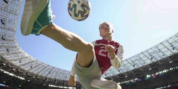 Book-Female-Football-Freestyler-To-Peform-Tricks