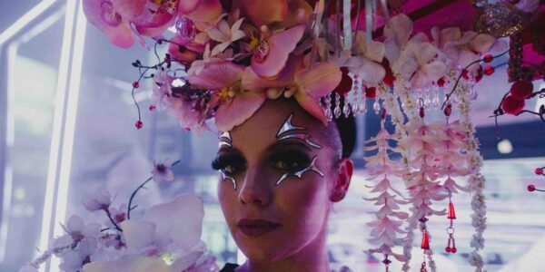 Book-Japanese-Themed-Entertainment-Flower-Girls