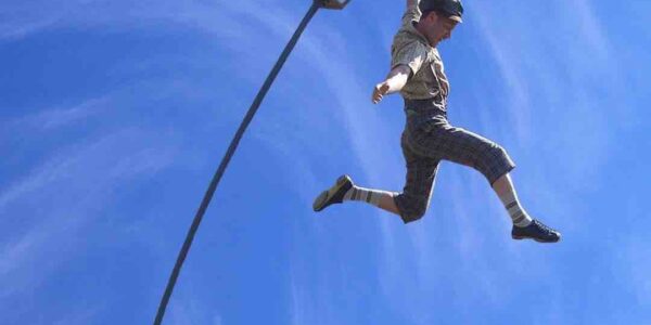 Acrobatic-Leaping-From-Swinging-Lantern