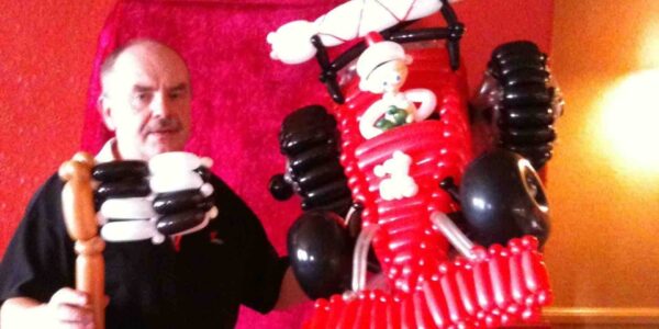 Balloon-Modeller-Racing-Car-Made-From-Balloons