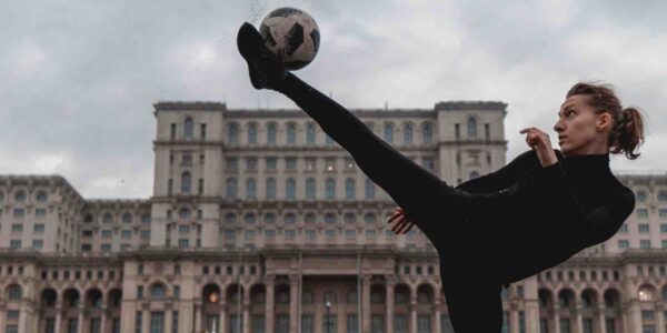 Book-Female-Football-Freestyler-For-Corporate-Football-Entertainment