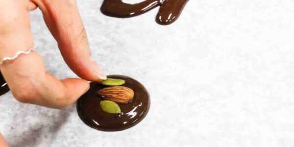 Chocolate-Decorating-With-Nuts