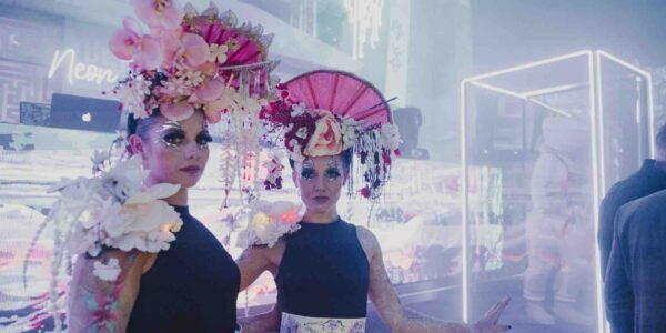 Japanese-Walkabout-Entertainment-Flower-Girls