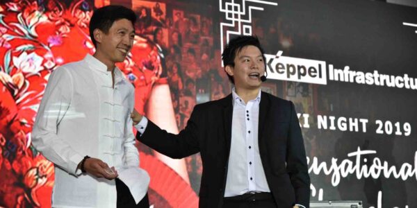 Singaporean-Magician-At-Stage-Magic-Show