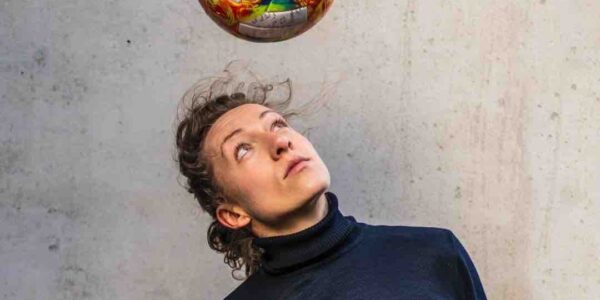 World-Champion-Football-Freestyler-Header