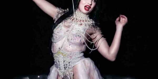 Burlesque-Performer-For-Hire-Dance-Show