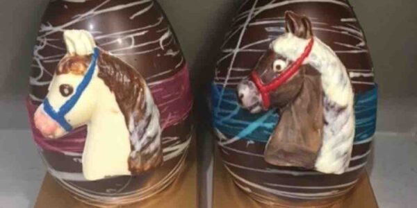 Easter-Eggs-Decorated-With-Horses