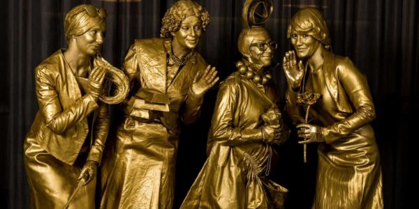 Golden-Human-Statue-Performers