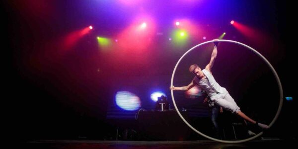 Hula-Hoop-Dancers-For-Hire