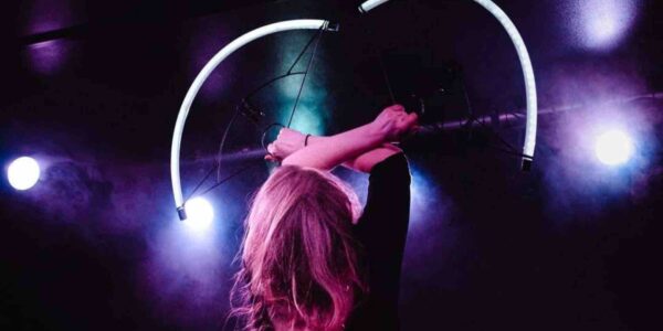 LED-Fan-Performers-Performing-At-Corporate-Event