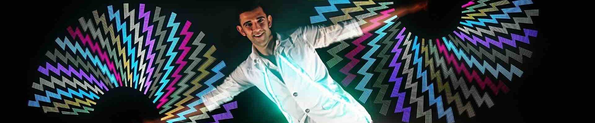 LED-Glow-Entertainment-Fan-Performance