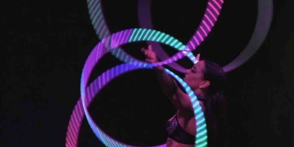 LED-Hoop-Show-Spinning