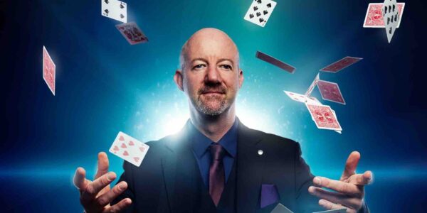 Magician-With-Cards-Entertainment