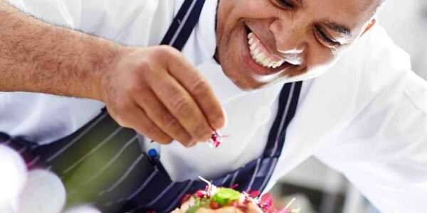 Online-Cooking-Workshop-Chef-Guiding-Guests-Through-Tutorial
