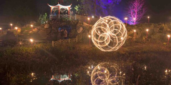 Poi-Fire-Spinning-Creating-Designs