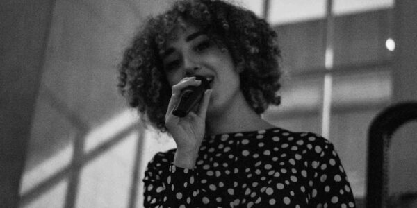 Acoustic-Singer-Performing