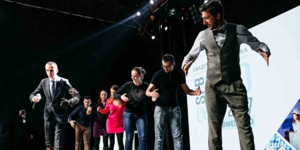 Dancer-Teaching-Robotic-Movements