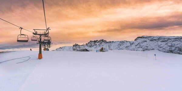 Ski-Murder-Mystery-Virtual-Party-Experience