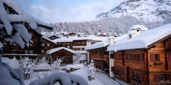 Ski-Resort-Virtual-Murder-Mystery
