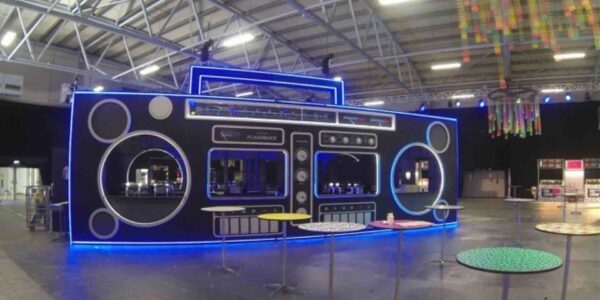 Boombox-Stand-At-Roller-Disco