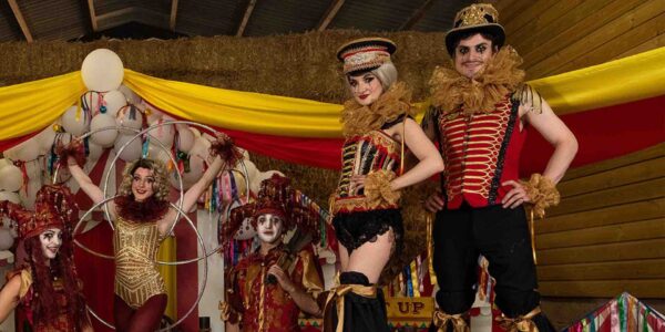 Circus-Themed-Entertainers-For-Hire