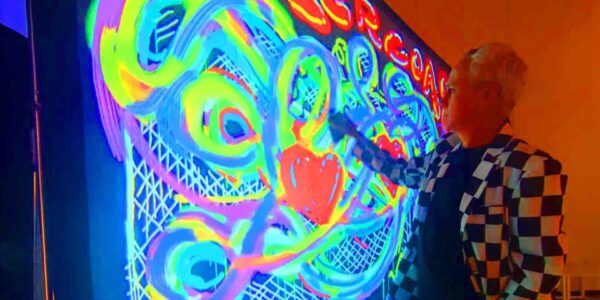 Create-Artwork-Using-Digital-Attractions