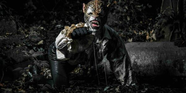 Halloween-Freak-Show-Performer