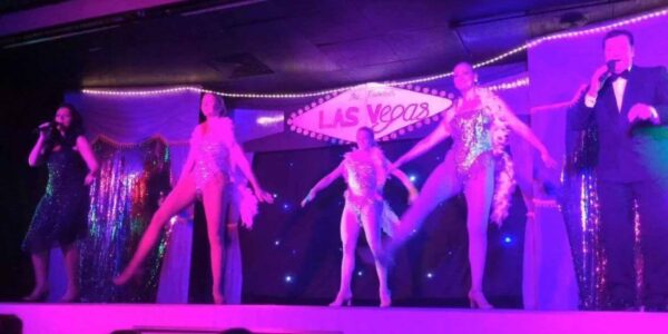 Musical-Entertainment-Performing-Vegas-Themed-Production