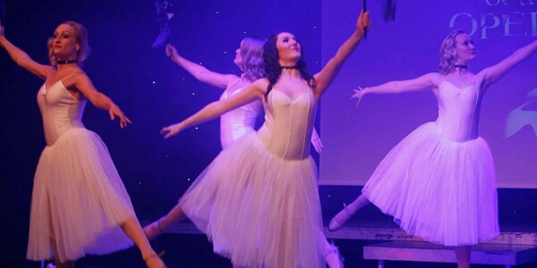 Musical-Performers-For-Stage-Show-Productions