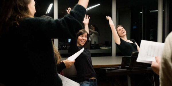 Team-Building-Singing-Workshop