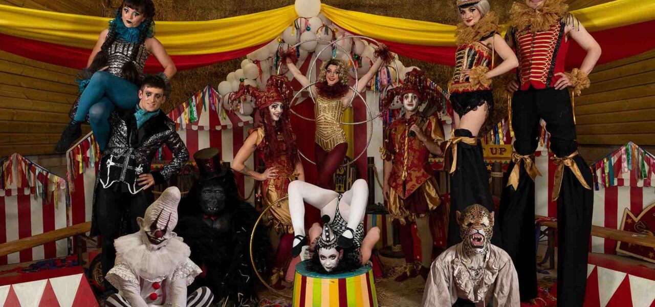 Twisted-Circus-Performers-Group-Photo