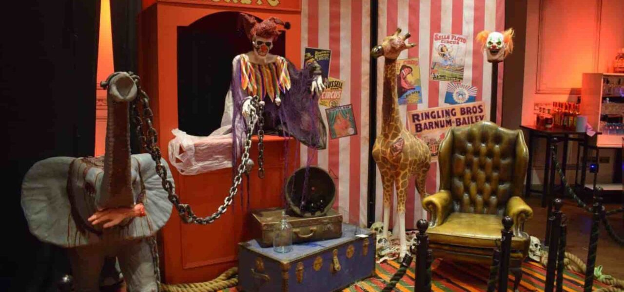 Twisted-Circus-Themed-Props