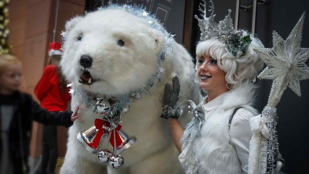 Polar bear walkabout entertainment for hire
