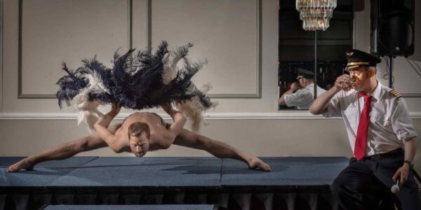 Cabaret-Performers-With-Feathers