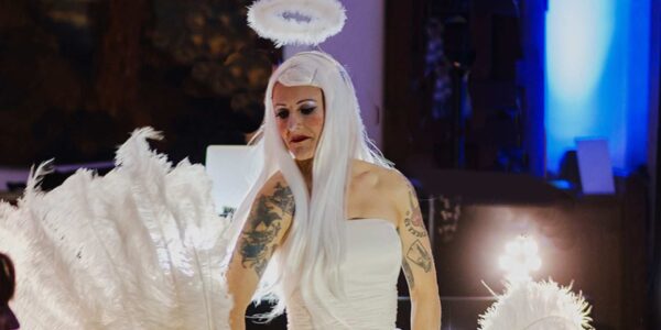 Christmas-Angel-Burlesque-Performer