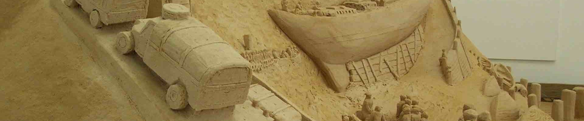 Giant-Sand-Display-Details