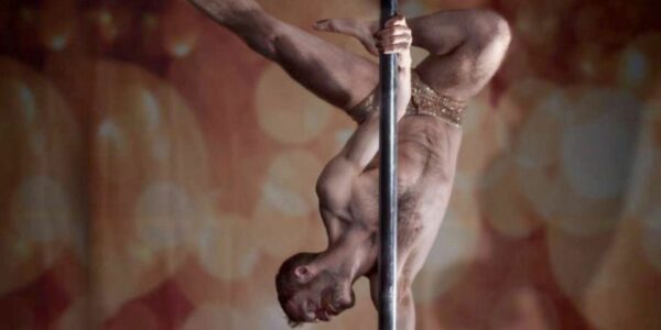 Halloween-Show-Pole-Dancer