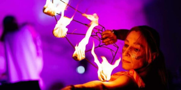 Fire-Fan-Stilt-Performer