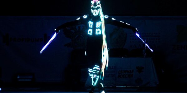 Sci-Fi-Themed-LED-Dancers