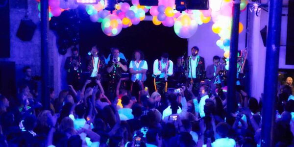 UV-Dance-And-Music-Show