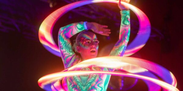 UV-Hoop-Disco-Dancer