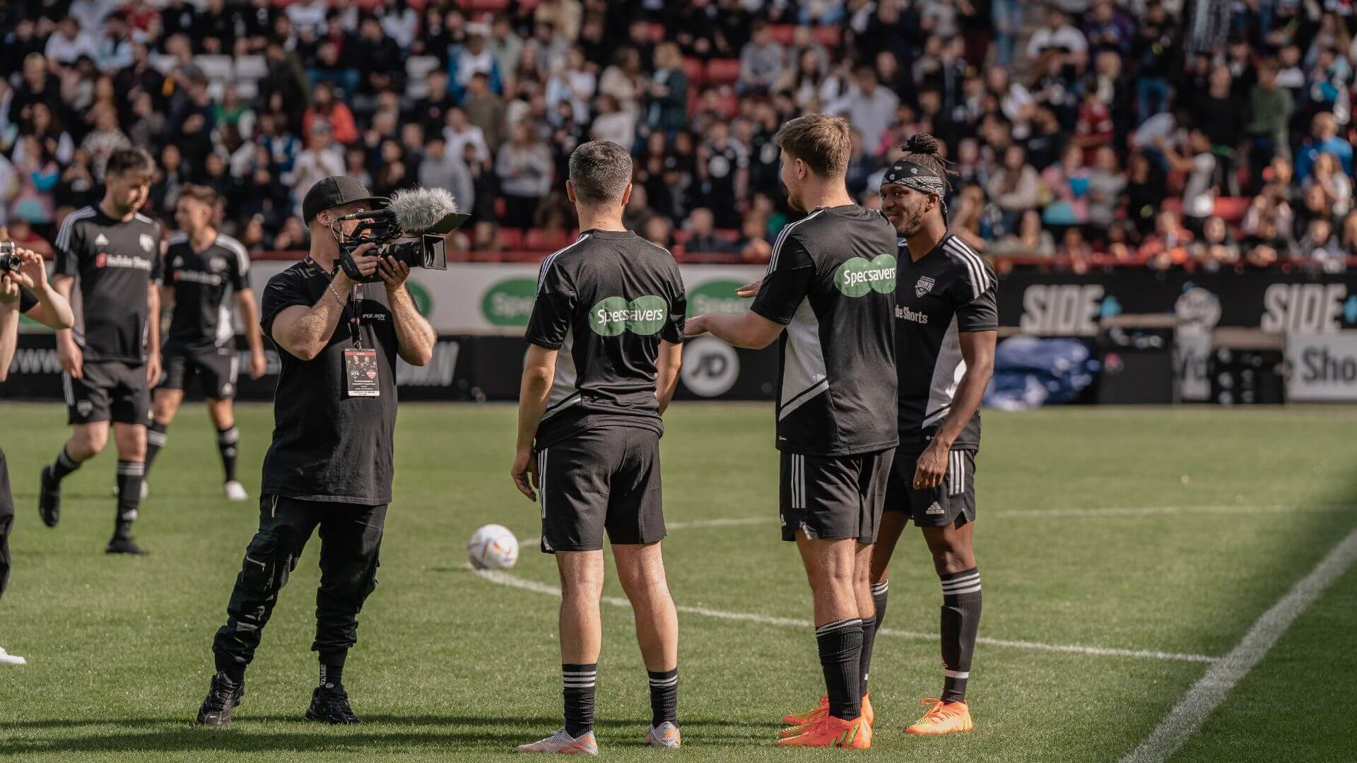 Pre match interview with Mr Beast and KSI.