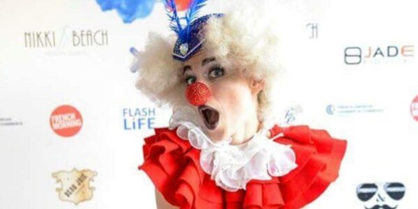 Clown-Performer-Walkabout-Act