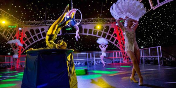Glamour-Themed-Circus-Show