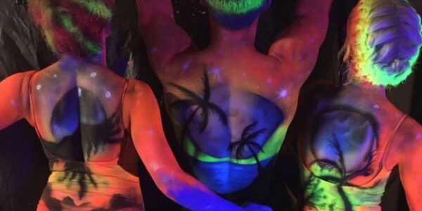 Moon-UV-Painted-Dancers