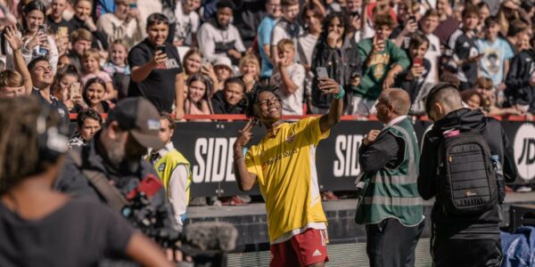 Sidemen-Charity-Football-Match-2022-Speed-Selfie-With-Crowd